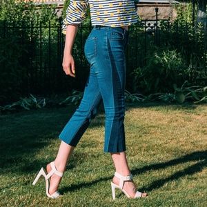 Women’s Cropped Blue Stripe-Panel Jeans